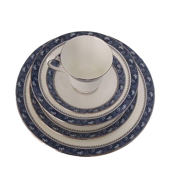 BLUE MIST  By  ANSLEY LUXURY 5 PIECE PLACE SETTING DINNER FOR 1 - Picture 5 of 5